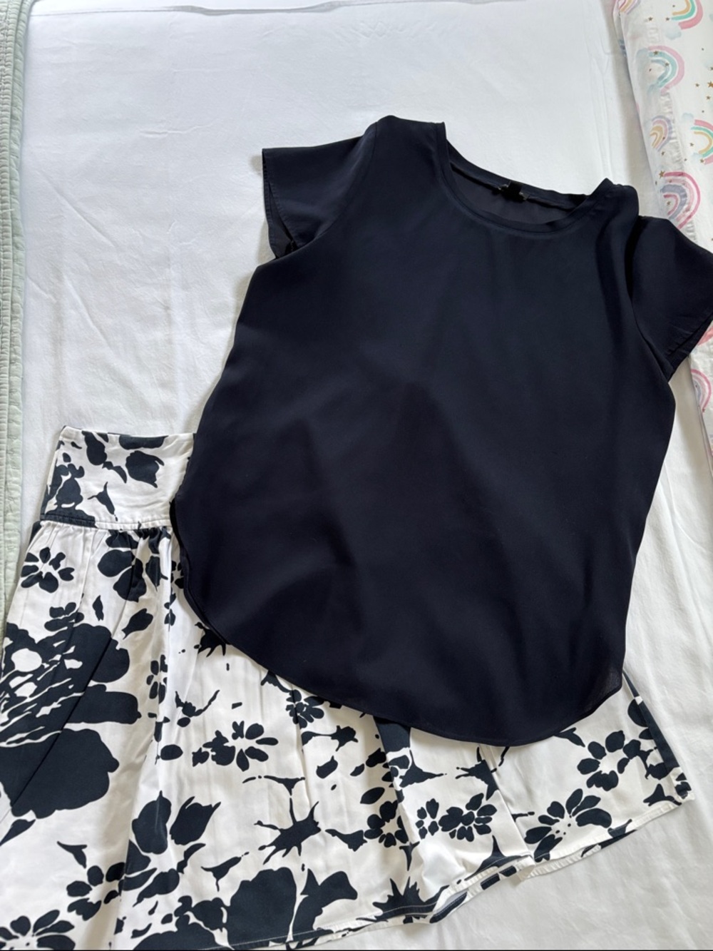 Chaus Navy Floral side zip cotton skirt and lightweight navy top from Ann Taylor